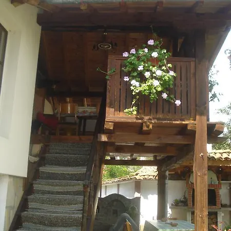 Dyadovata Kashta Gasthuis *