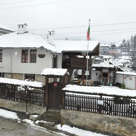 ゲストハウス Dyadovata Kashta *