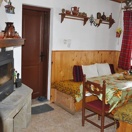 Dyadovata Kashta * Elena