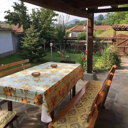 Gasthuis Dyadovata Kashta Elena