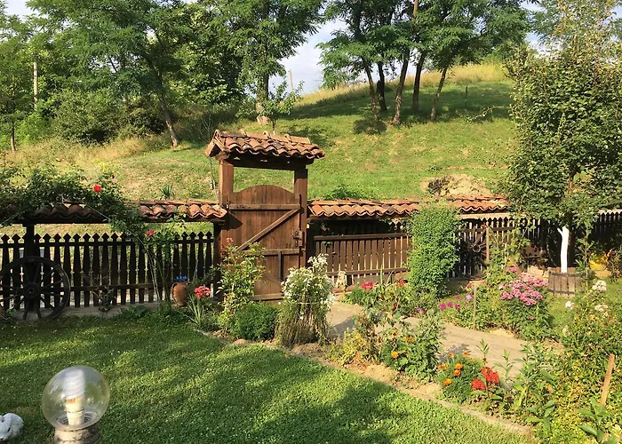 招待所 Dyadovata Kashta *